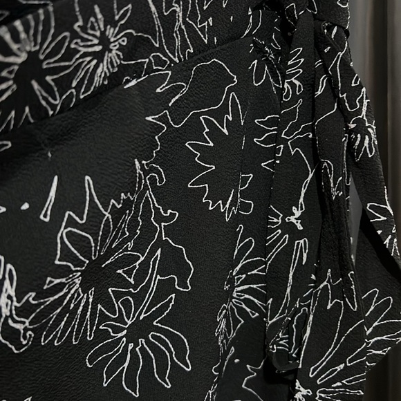 NWT Max Studio High low, faux wrap around skirt. - Picture 5 of 8